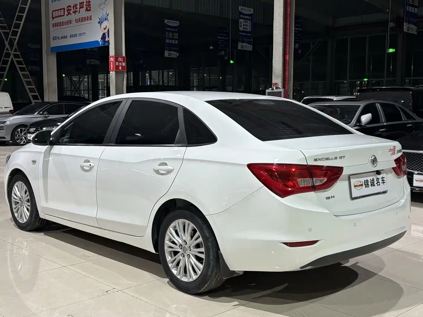 Buick Excelle 2016 15N Automatic Elite фото 6