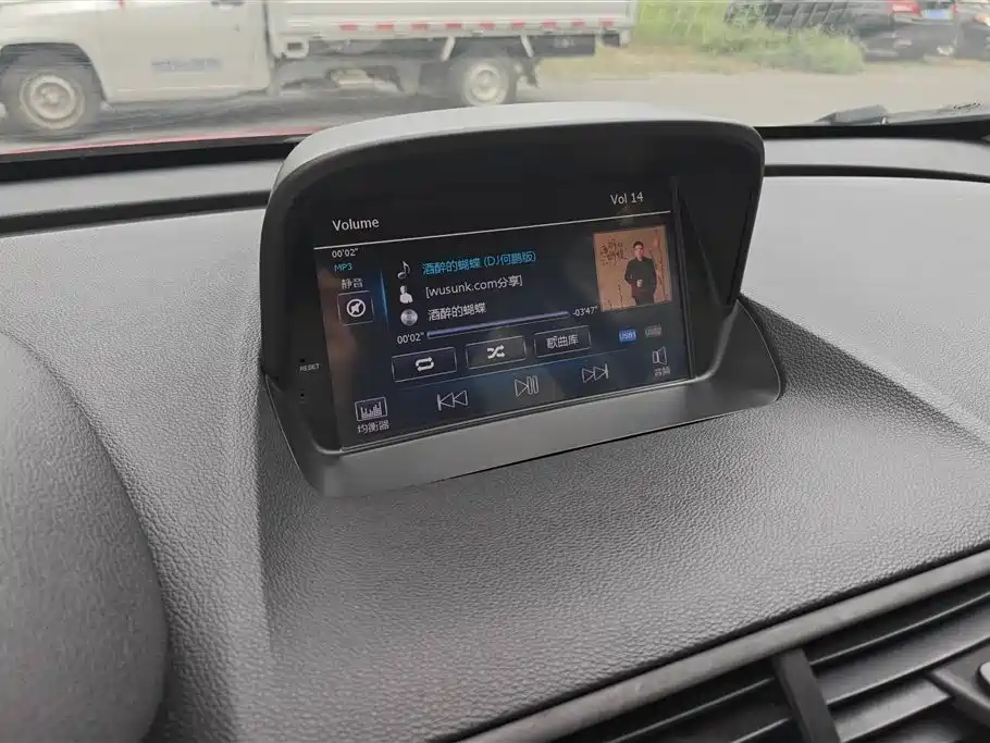 Buick Encore 2015 1.4T Manual 2WD Urban Progressive фото 13