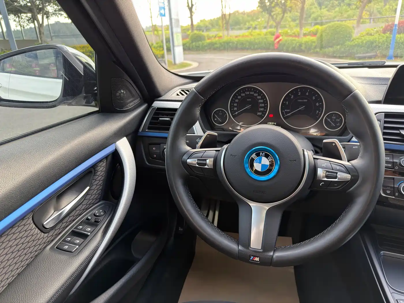 BMW 3 Series 2018 320i M Sport Package фото 14