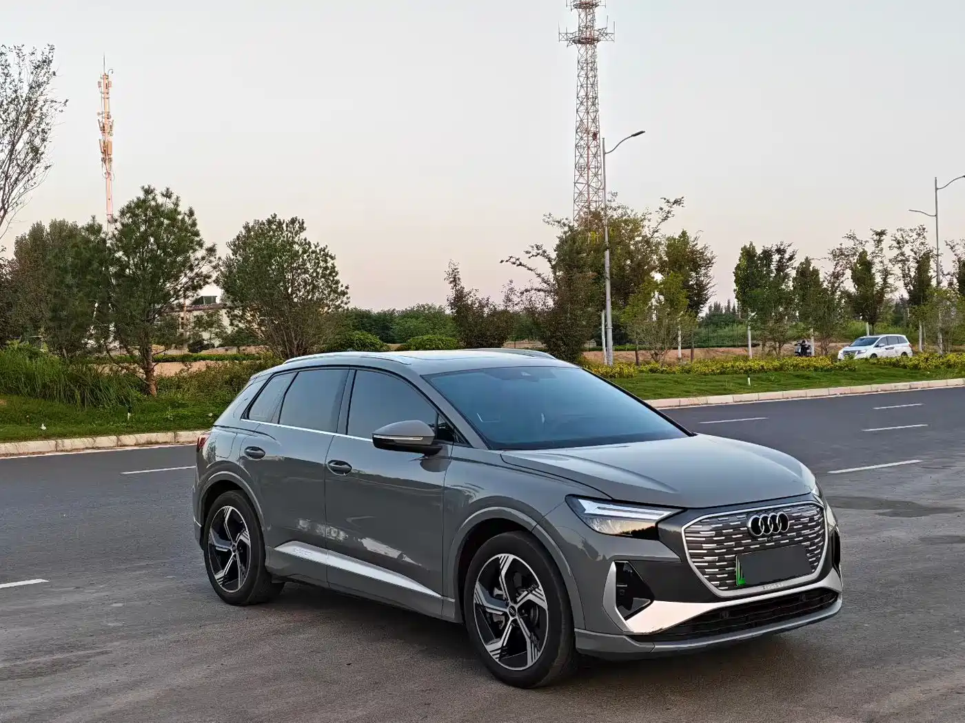 Фото 3 - Audi Q4 e-tron