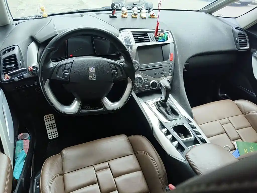 DS 5 2014 2013 1.6T Premium Edition THP200