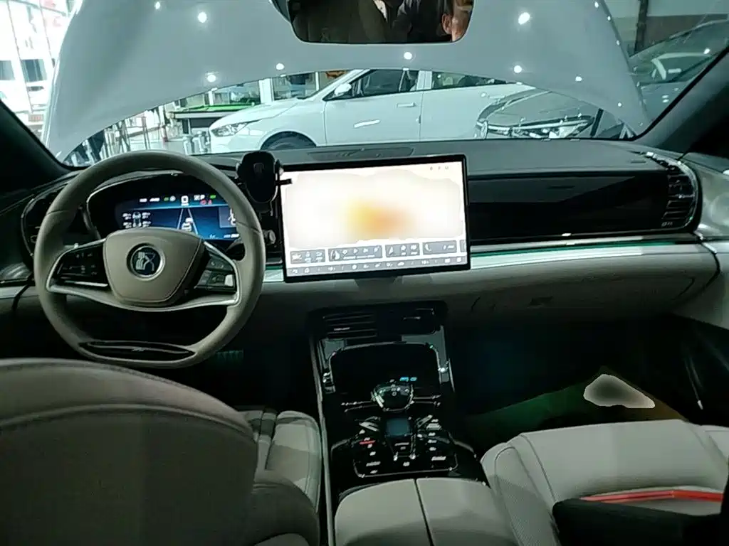 BYD Han 2025 DM-i Smart Drive Edition 125KM Elite фото 10