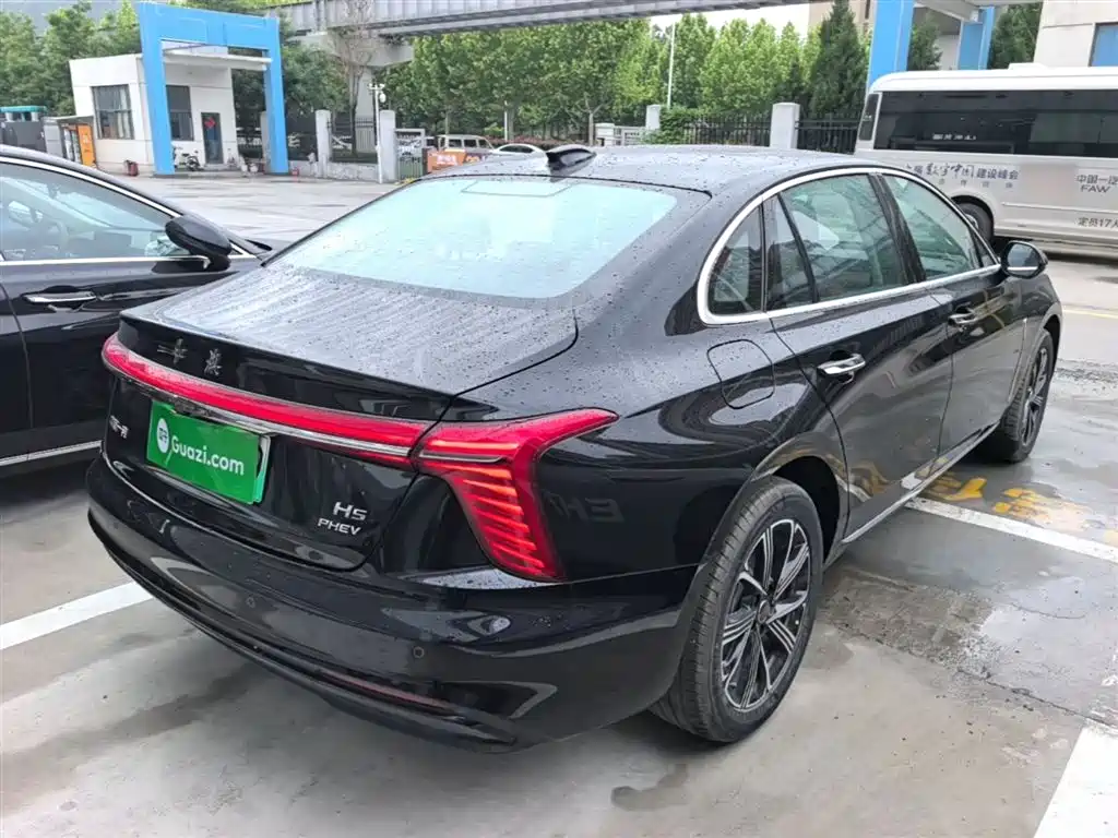 Hongqi H5 PHEV 2025 130 Super Hybrid Edition фото 7