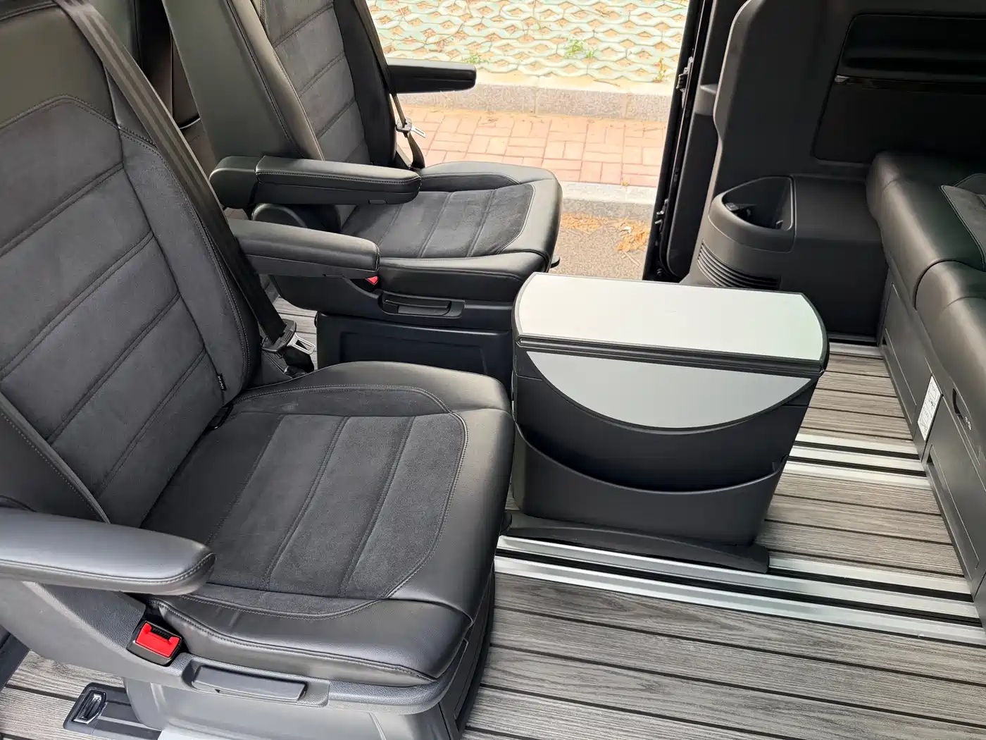 Volkswagen Multivan 2020 2019 2.0TSI 4WD Premium 7-seater