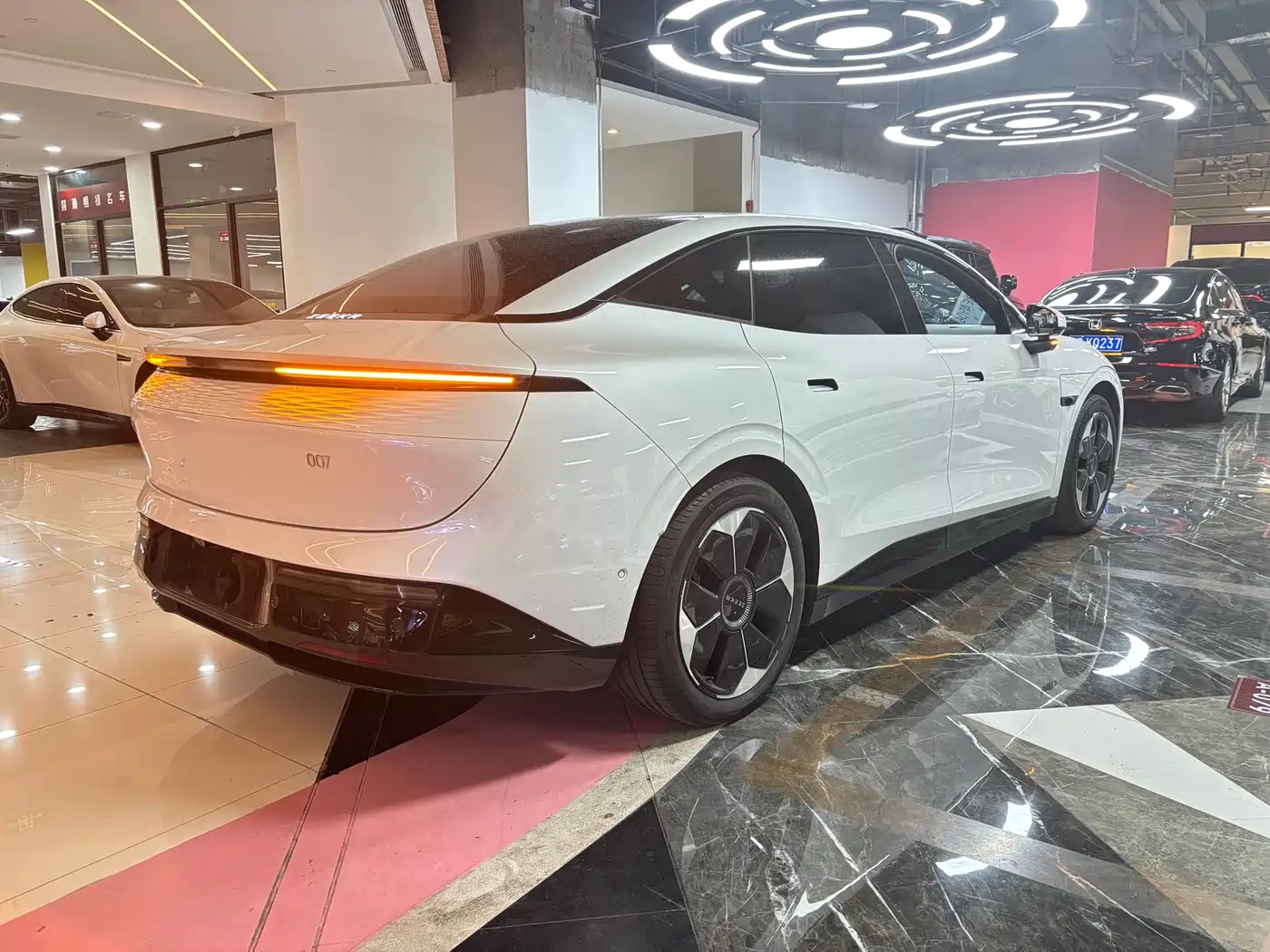 ZEEKR EXTREME KRYPTON 001