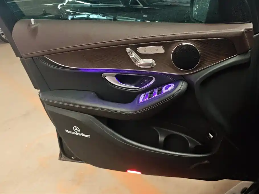 Mercedes-Benz GLC 2020 GLC 260 L 4MATIC Luxury фото 7
