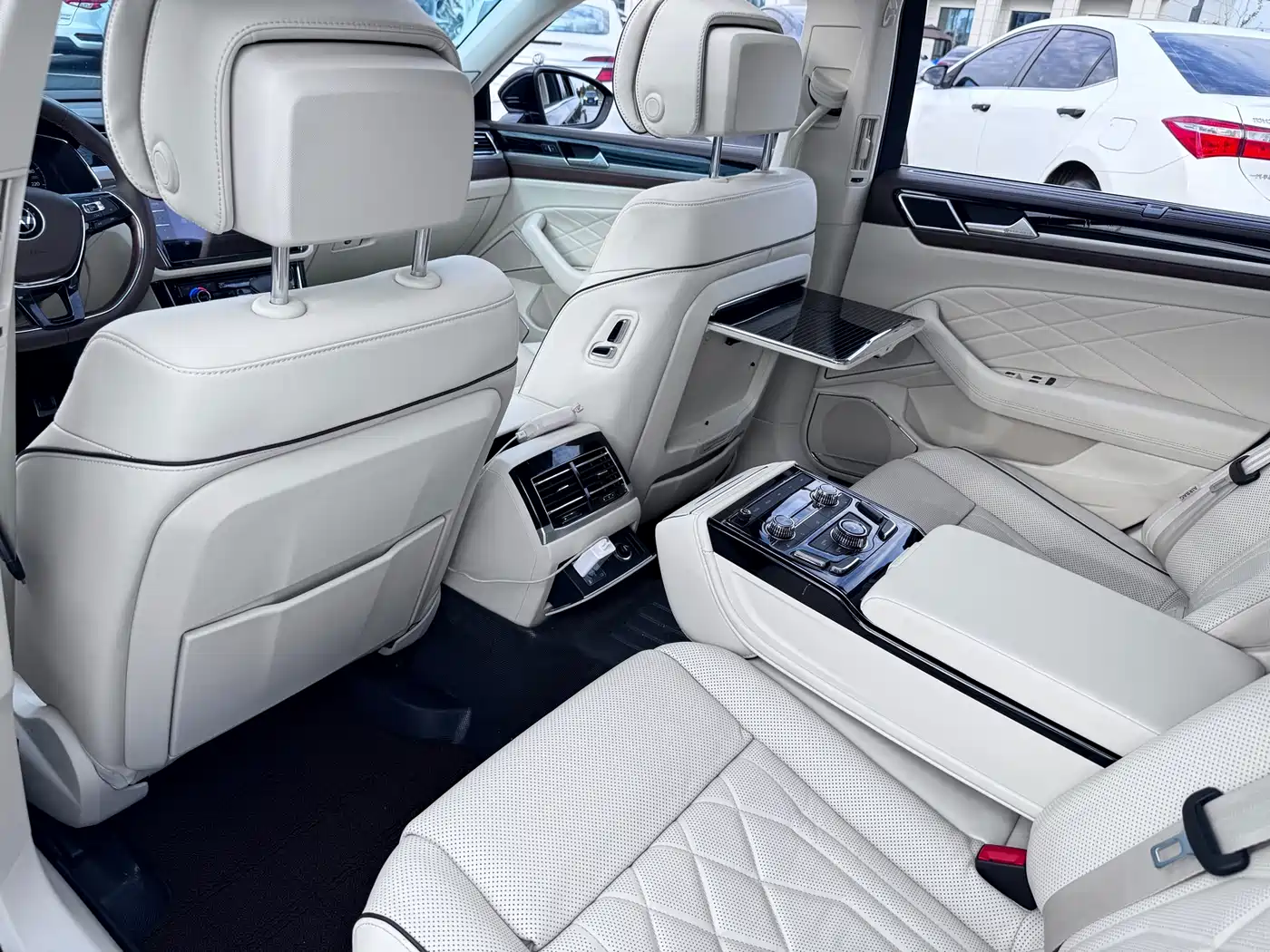 Volkswagen Phideon 2021 380TSI Premium Edition фото 8