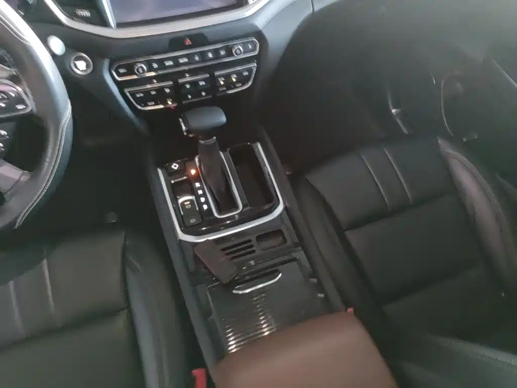 GAC Trumpchi Trumpchi GS7 2017 280T 2WD Luxury фото 14