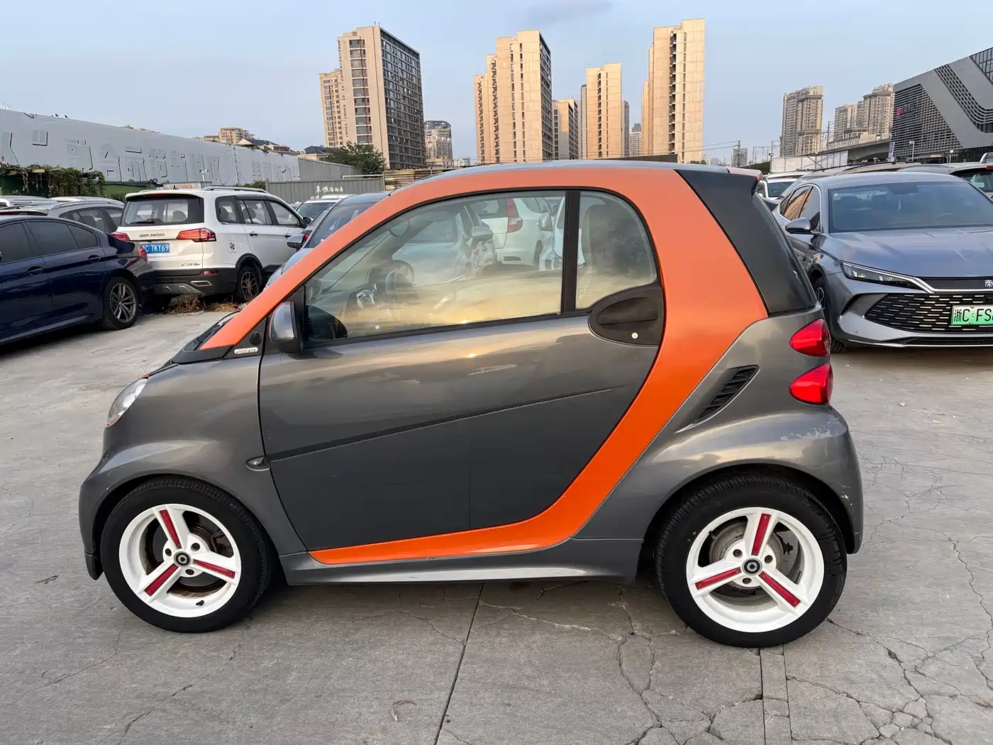 smart fortwo 2012 2012 1.0T Streamer Gray Special Edition