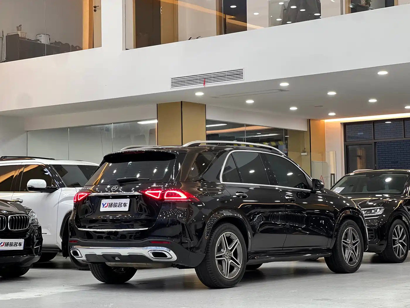 Mercedes-Benz GLE 2020 Facelift GLE 450 4MATIC Dynamic фото 3