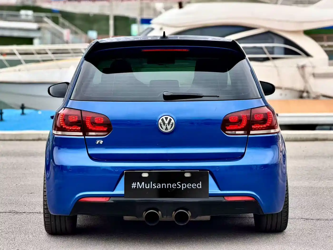 Volkswagen Golf (Import) 2011 2.0TSI R фото 2