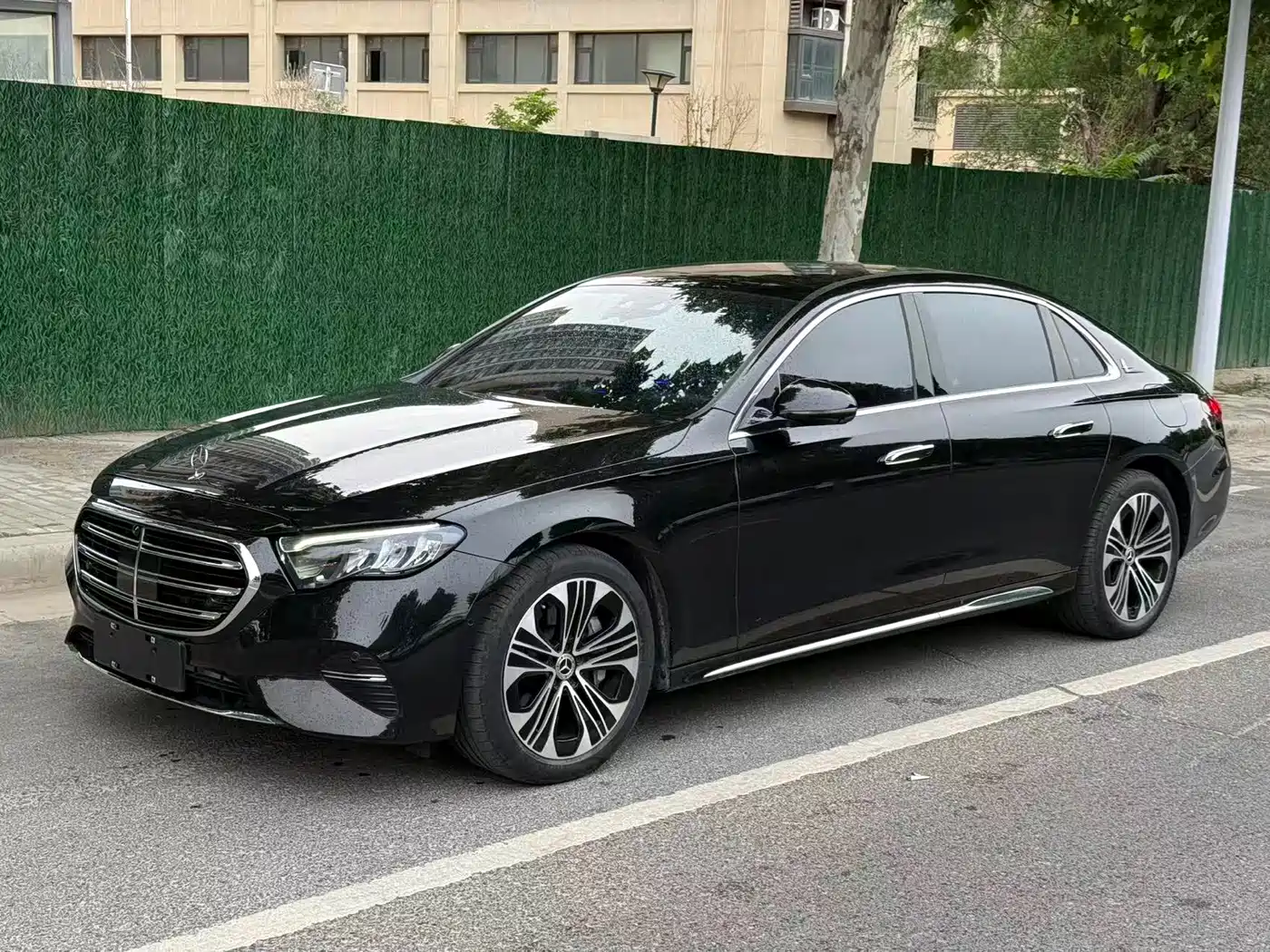 Mercedes-Benz E-Class New Energy 2024 E 350 e L Plug-in Hybrid Sedan