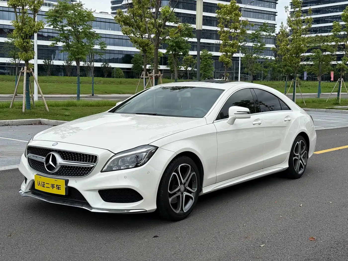 MERCEDES-BENZ CLS