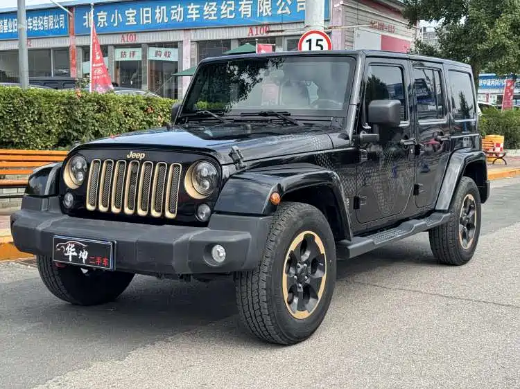 Фото 1 - Jeep Wrangler
