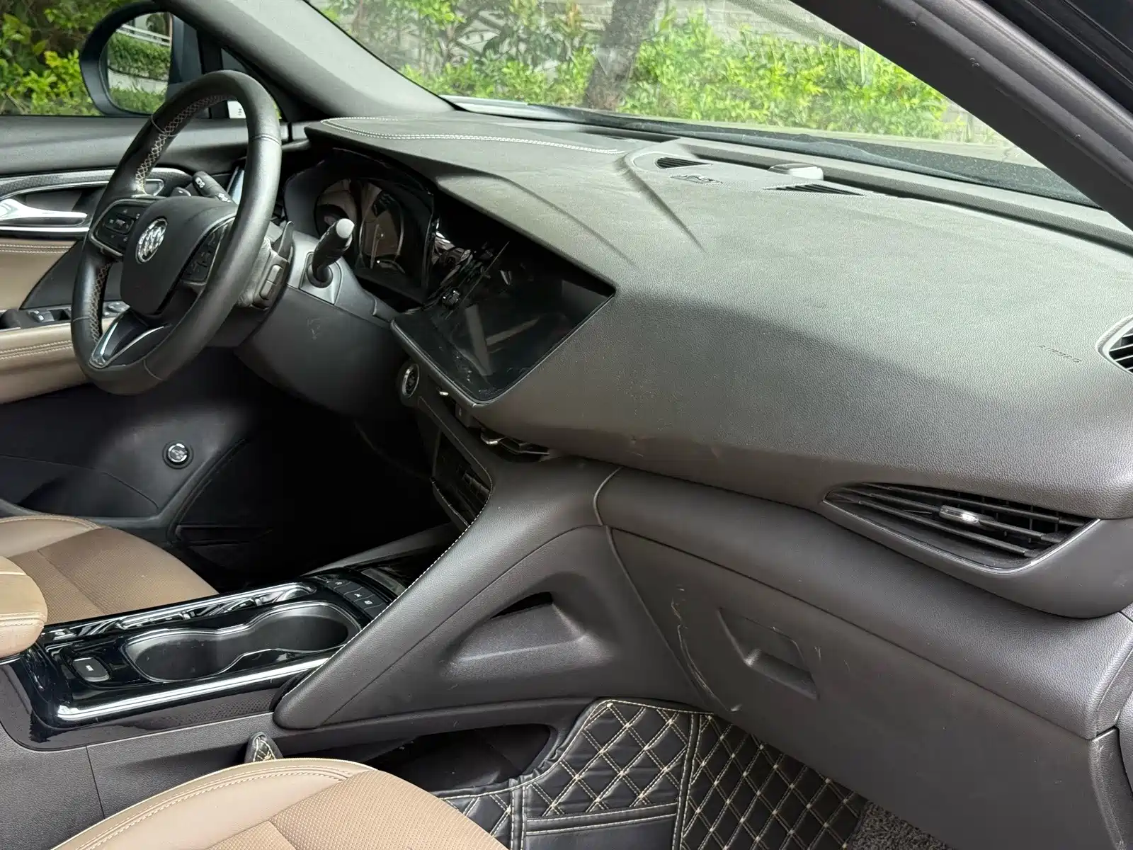 Photo 13 - Buick Envision Plus