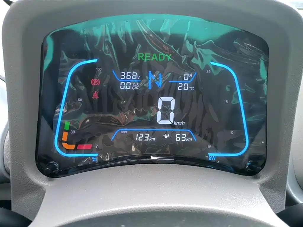JMCG New Energy Little Kirin 2026 2025 PLUS+ Comfort Model