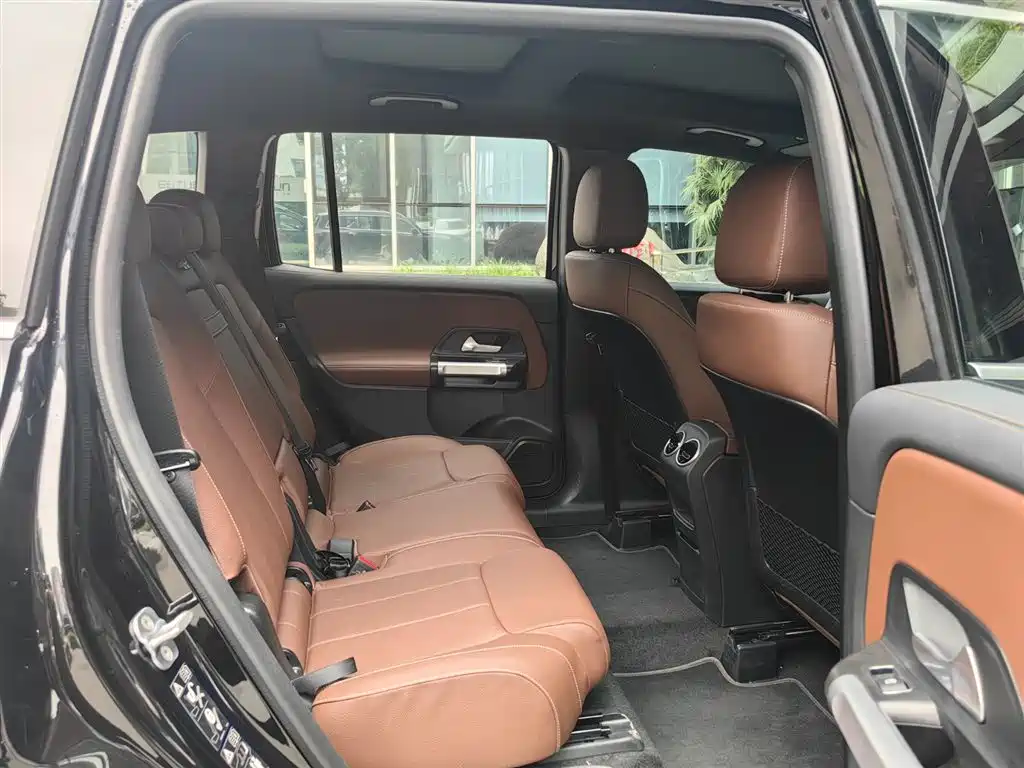 Mercedes-Benz GLB 2025 Model GLB 220 Fashion Style фото 17