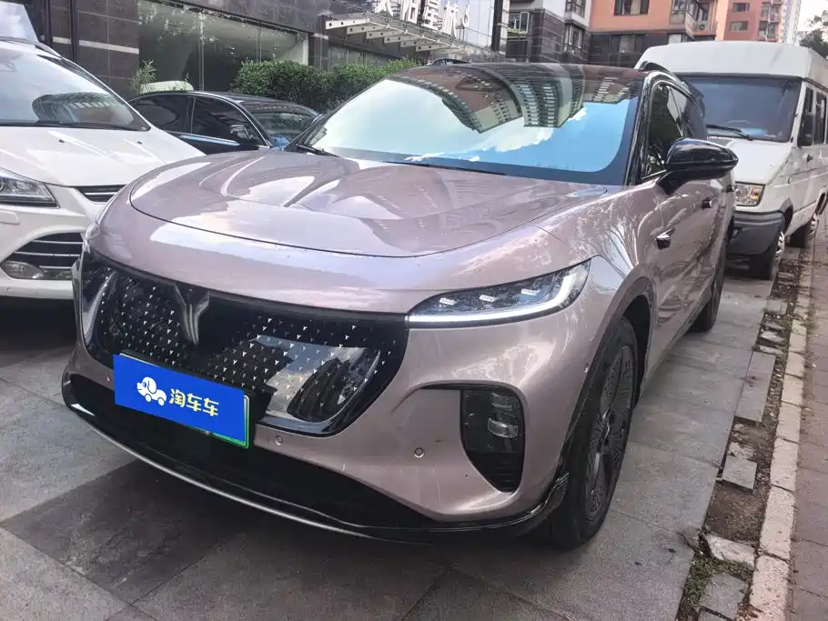 Автомобиль Voyah Auto Voyah Zhiyin (2025)