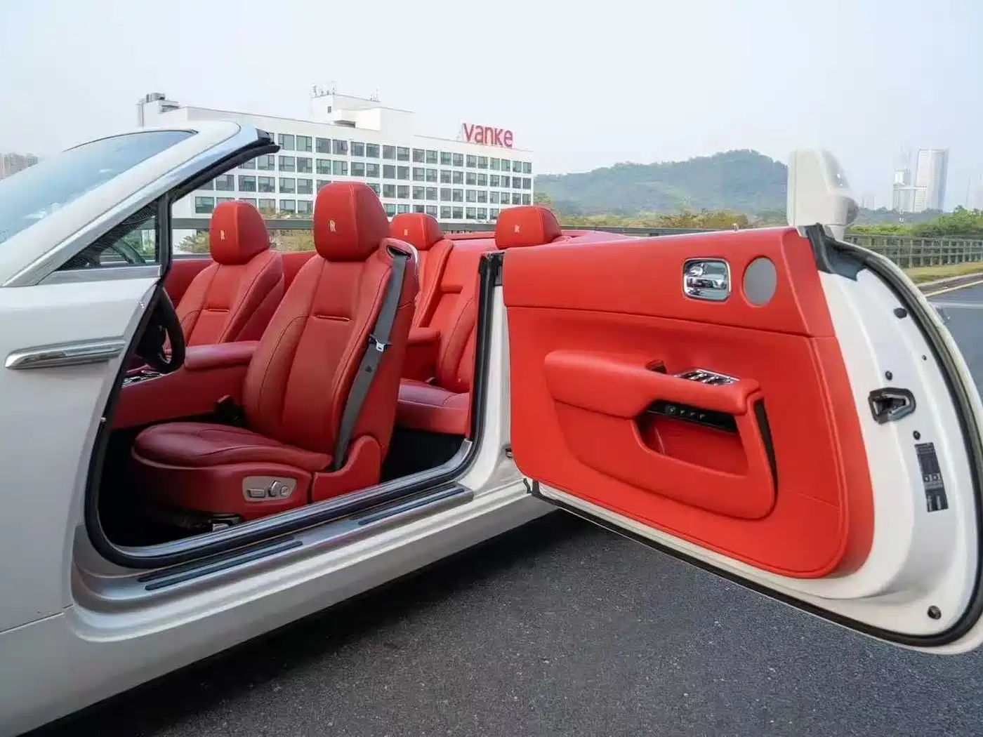 Rolls-Royce Dawn 2018 2015 6.6T Standard