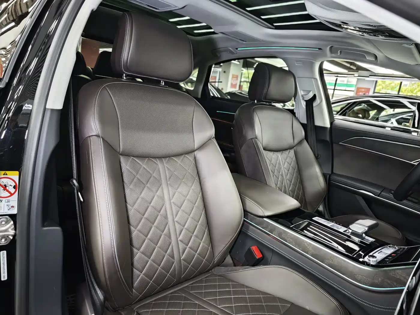 Audi A8 2024 Model A8L 50 TFSI quattro Premium Selection фото 10