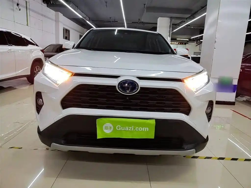 Toyota RAV4 Rongfang 2020 Hybrid 2.5L E-CVT 4WD Elite PLUS фото 3