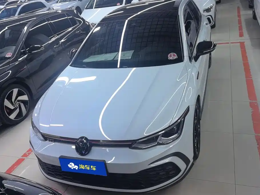 Volkswagen Golf GTI 2023 380TSI DSG GTI фото 2