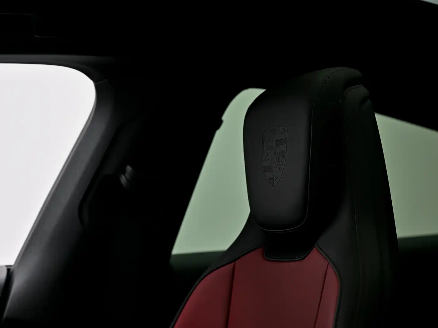 Porsche Taycan 2026 2025 Taycan