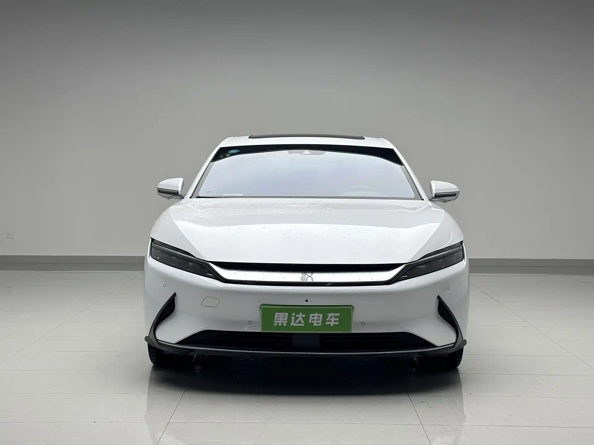 Фото 2 - BYD Han
