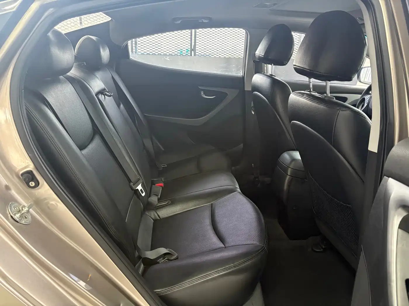 Hyundai Langdong 2016 1.6L Automatic Premium Edition фото 6