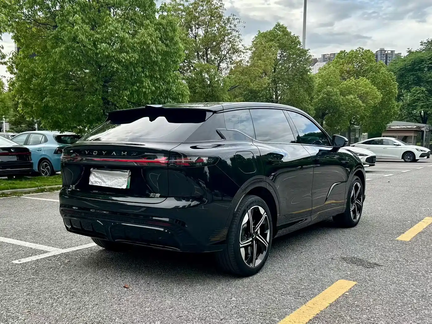 Voyah Auto Voyah Zhiyin 2024 Long Range Super Charging Edition фото 5