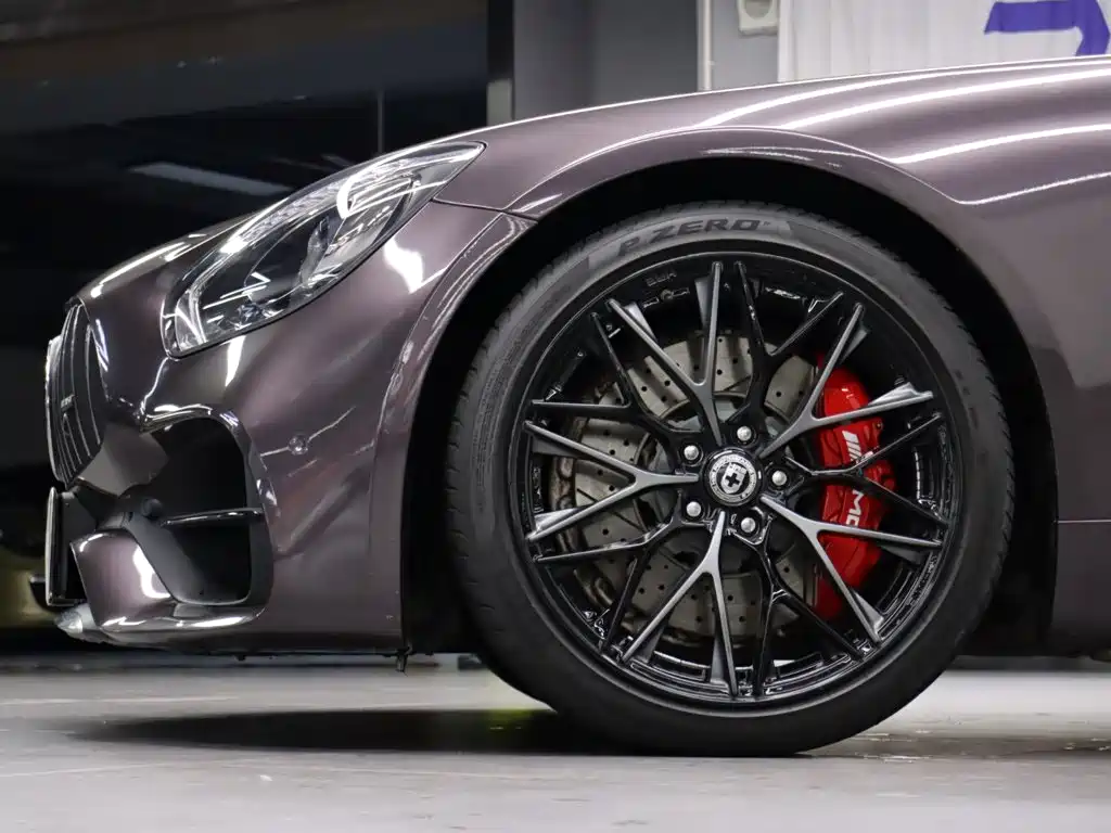 Фото 31 - Mercedes-Benz AMG GT