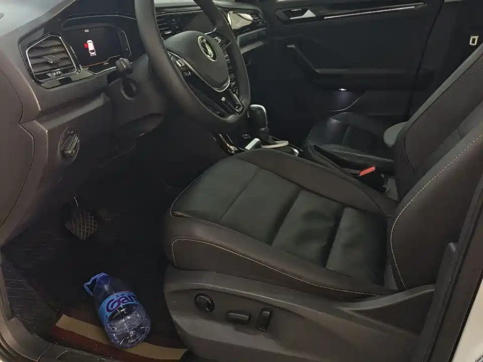 Volkswagen T-ROC 2022 280TSI DSG 2WD Comfort PLUS фото 7