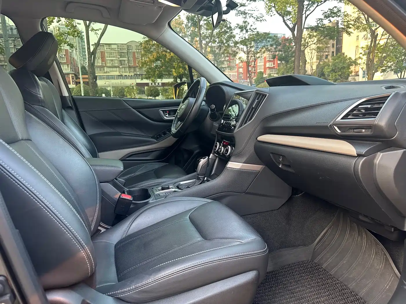 Subaru Forester 2022 2022 2.0i AWD Luxury Edition with EyeSight