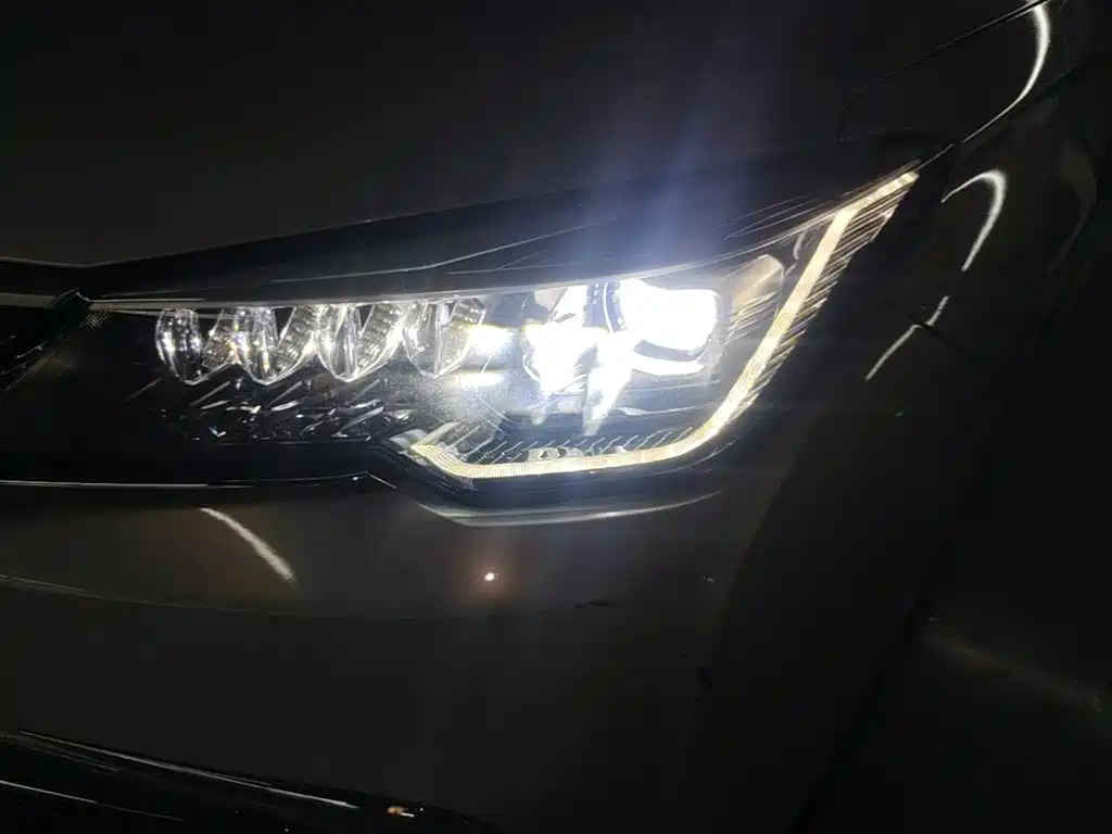 Фото 18 - Changan CS85 COUPE