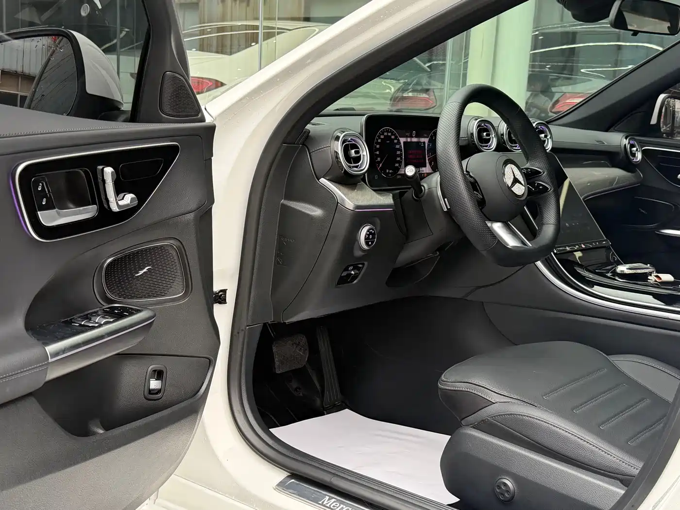 Mercedes-Benz C-Class 2025 C 200 L Sport Edition фото 10