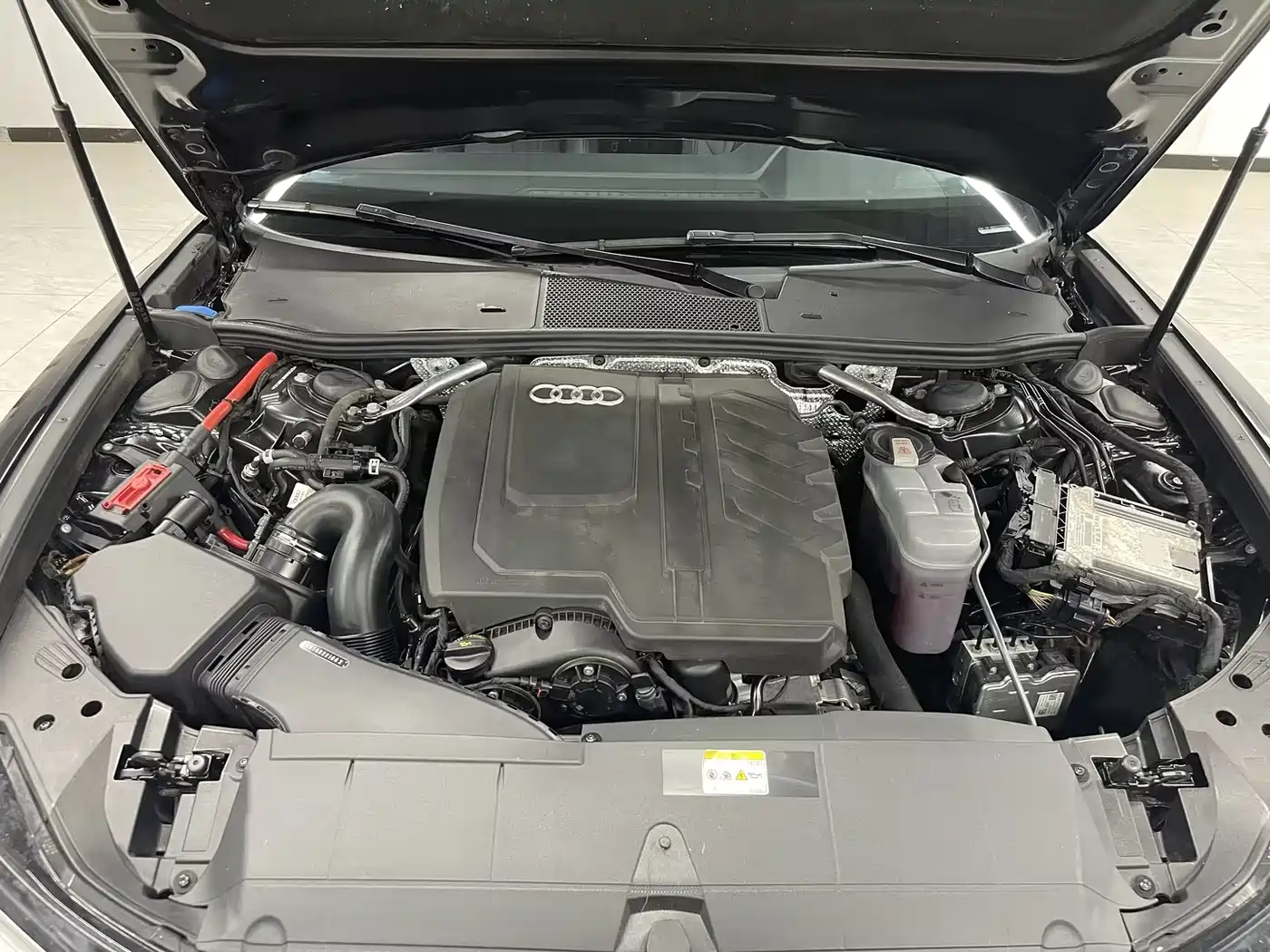 Audi A6L 2023 40 TFSI Luxury Dynamic фото 15