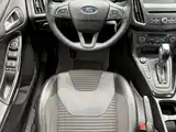 Фото 13 - Ford Focus