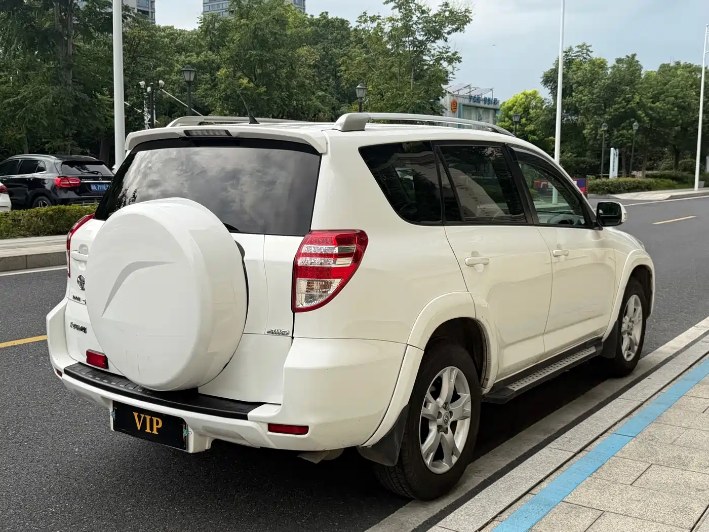 Toyota RAV4 (Import) 2011 2011 Base Model