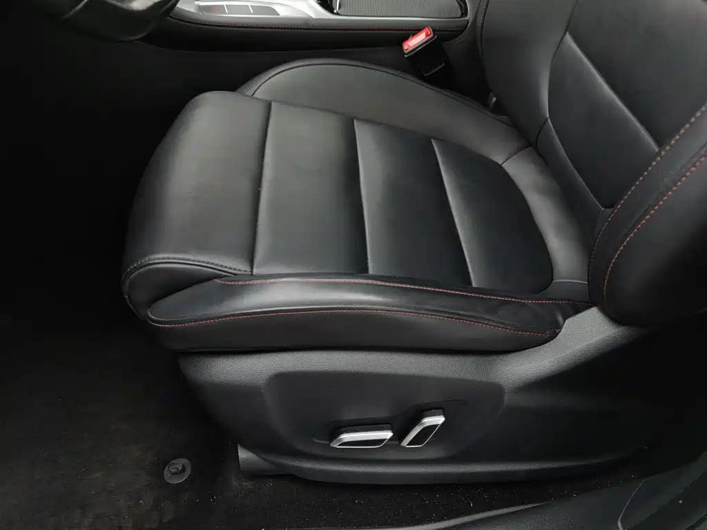 MG HS 2019 2018 20T Auto 2WD Hormone Passion Edition (China V)