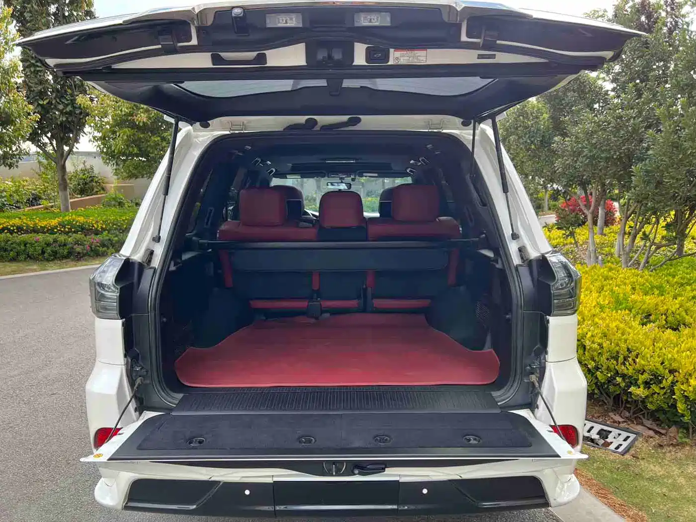Lexus LX 2016 570 Luxury Premium Edition фото 11