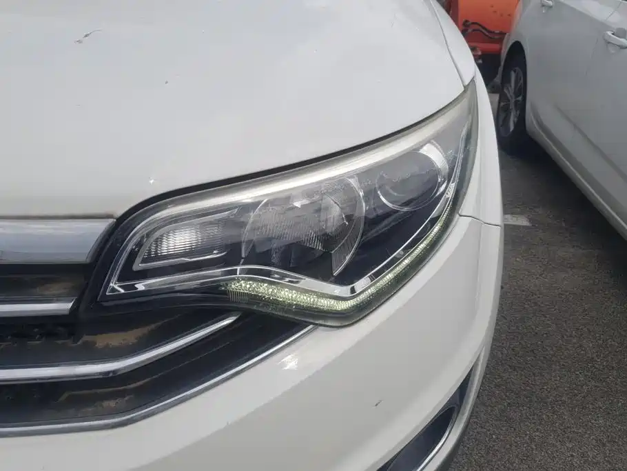 FAW Senya R7 2017 2017 Model 1.6L Manual Luxury