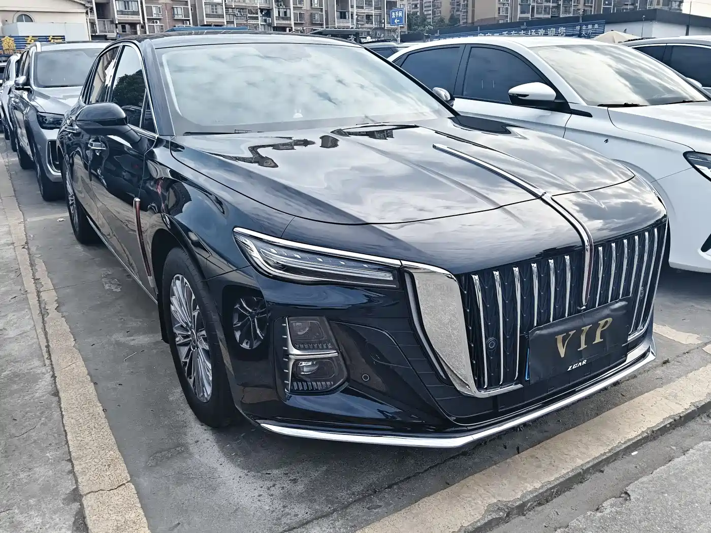 Hongqi H5 2025 1.5T DCT Qiyue 500,000 Units Commemorative Edition фото 3