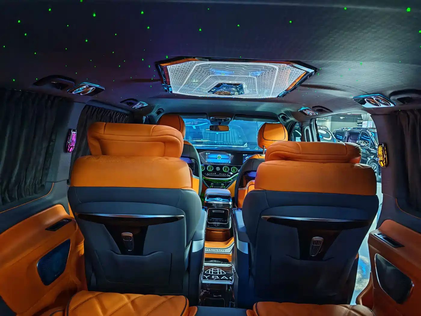 Mercedes-Benz Vito 2021 2.0T Business Edition 7-seater фото 25