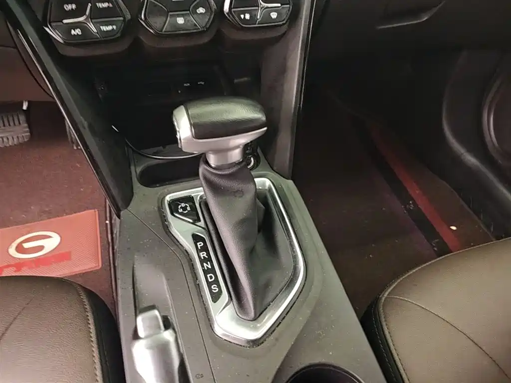 GAC Trumpchi Trumpchi GS4 2017 200T G-DCT 2WD Elite фото 14