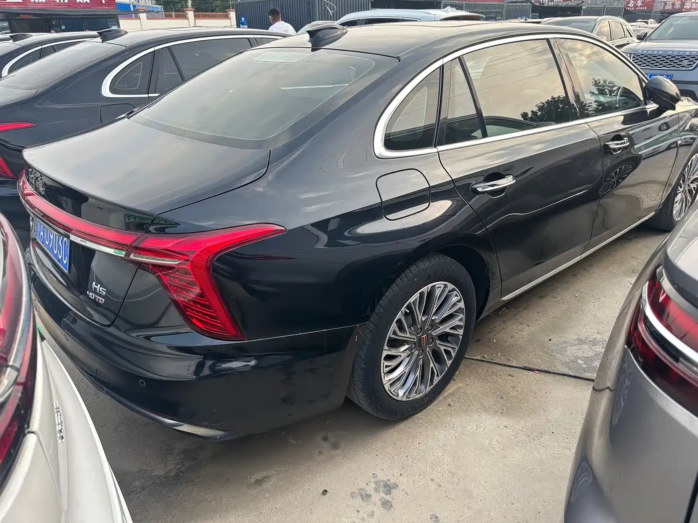 Hongqi H5 2023 2.0T Auto Smart Connect Flag Enjoy фото 10