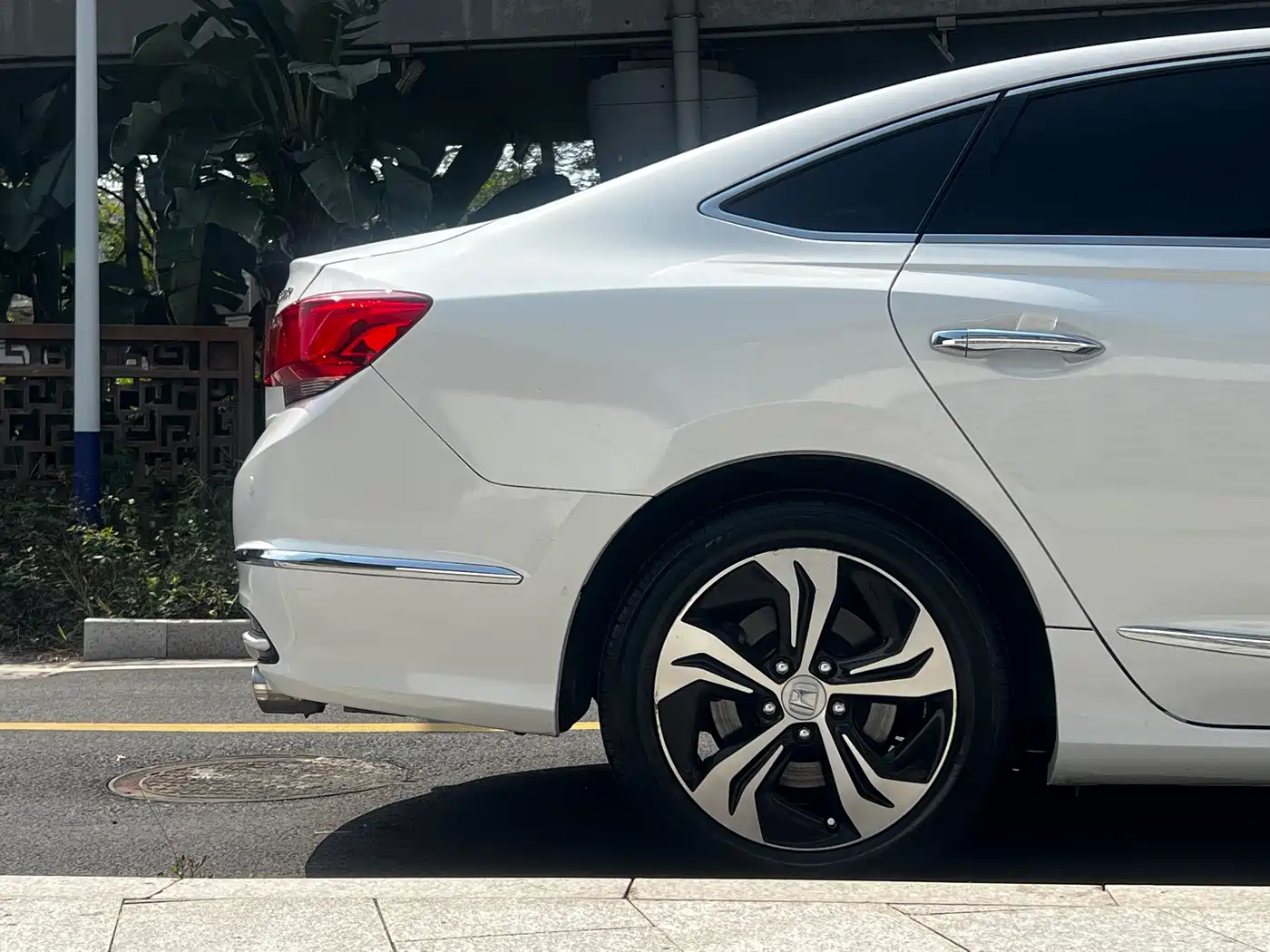 Honda Spirior 2015 2.4L Luxury Edition фото 12