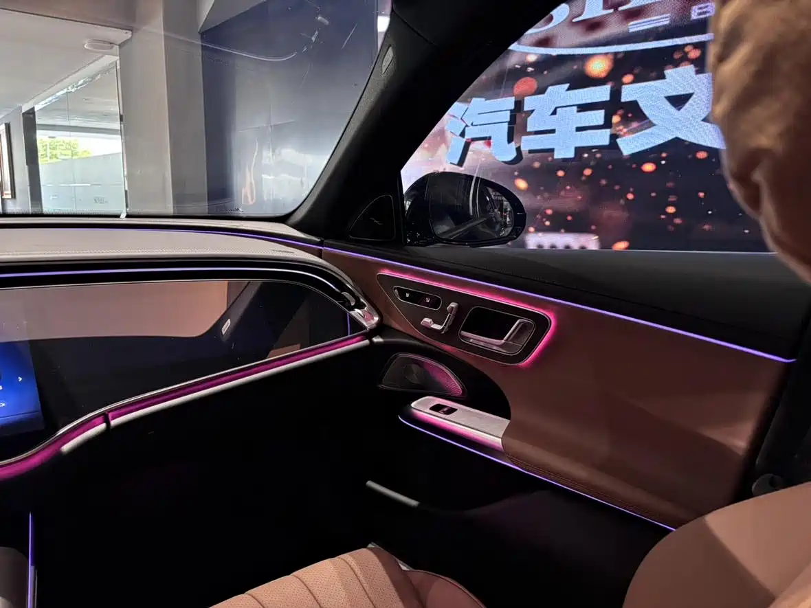 Mercedes-Benz E-Class 2025 Facelift E 300 L Luxury фото 12