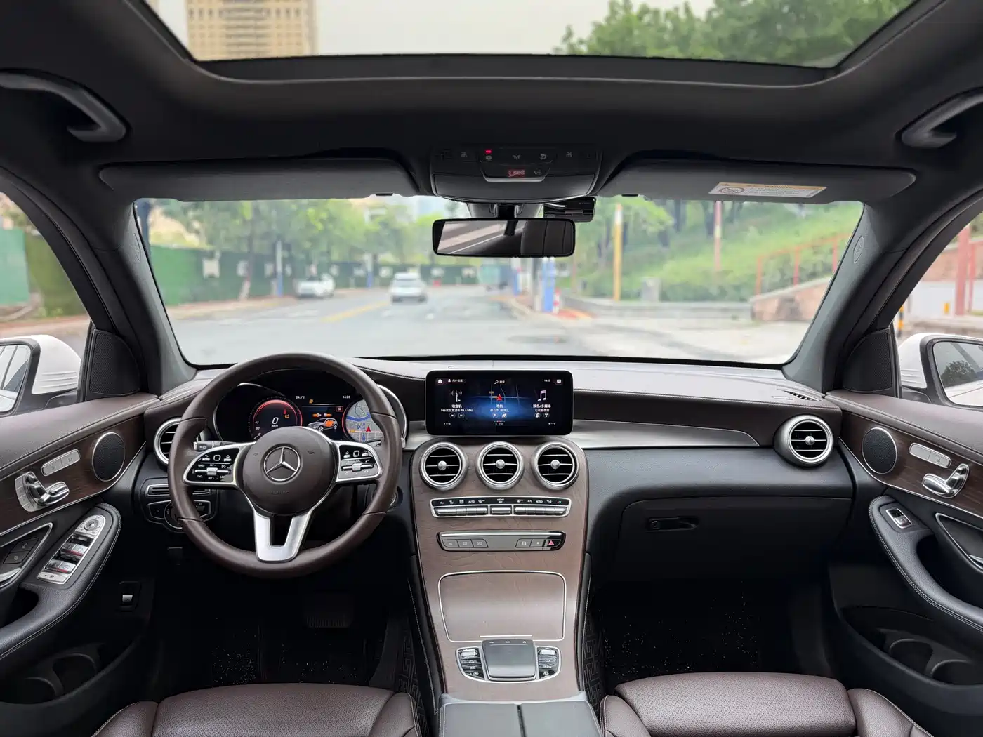 Mercedes-Benz GLC 2021 GLC 300 L 4MATIC Sporty фото 8