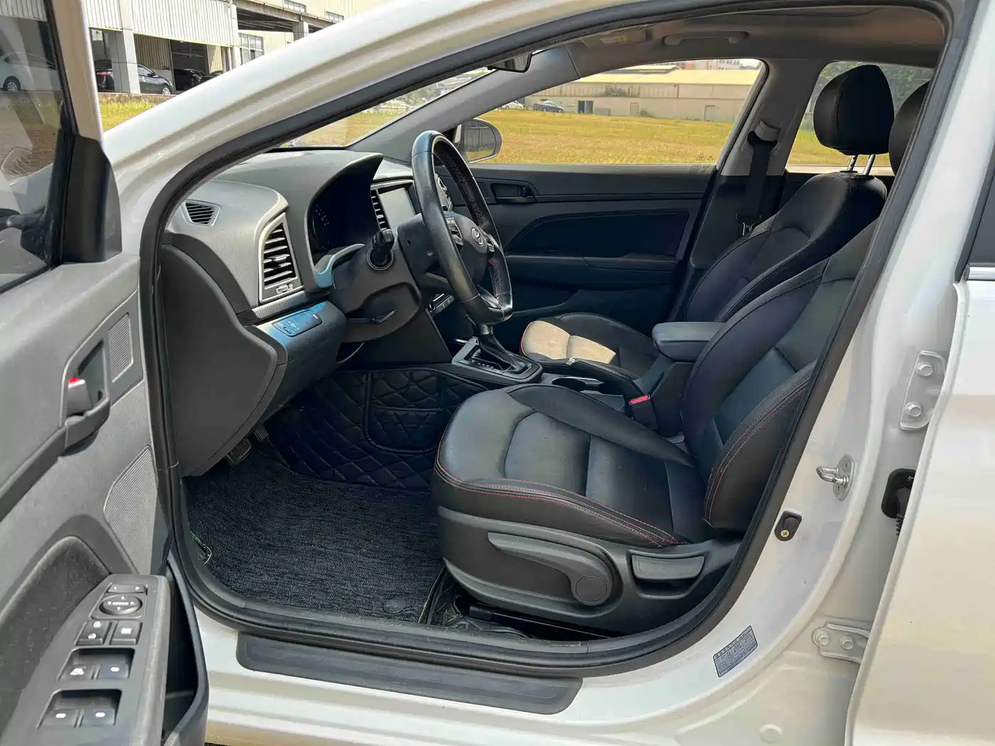 Hyundai Elantra 2018 1.4T DCT Dynamic·Vitality Model фото 4