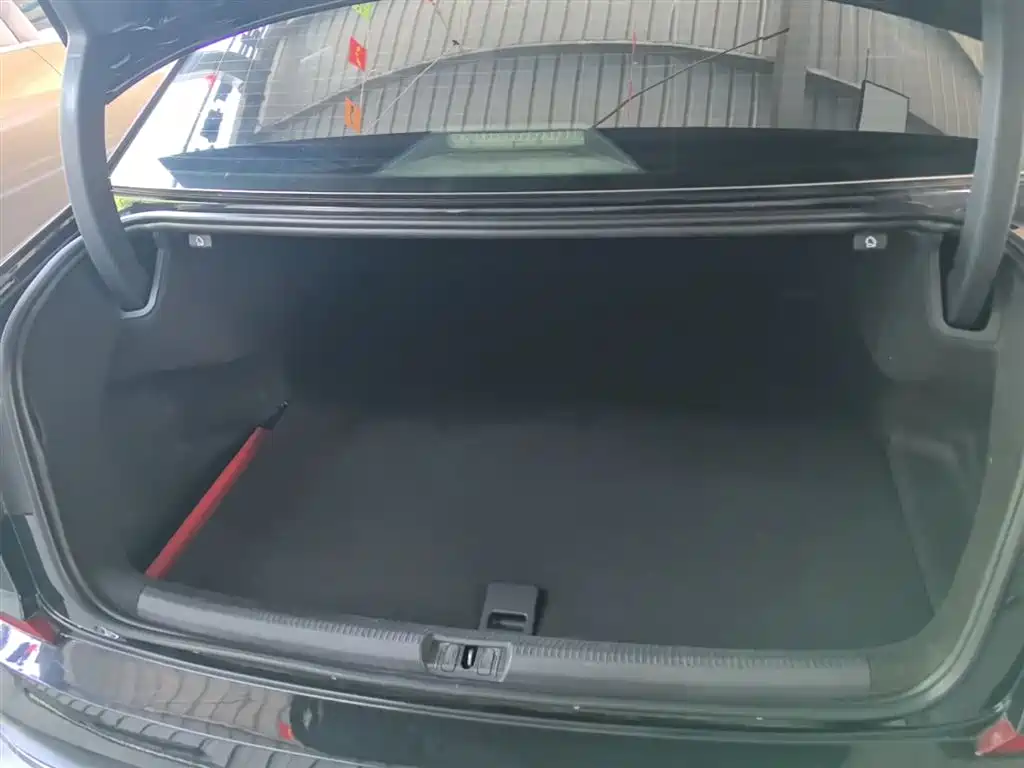 Volkswagen Passat 2016 330TSI DSG Executive Edition фото 19